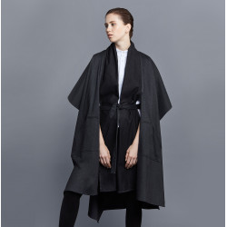 Poncho cóatl negro
