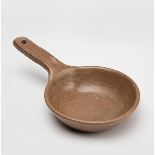 Sartén de barro con tapa