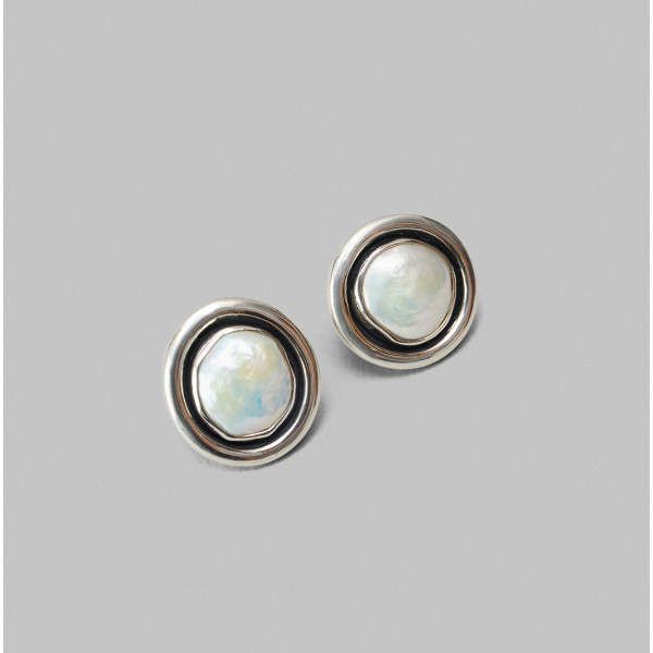 Aretes de perlas envueltas
