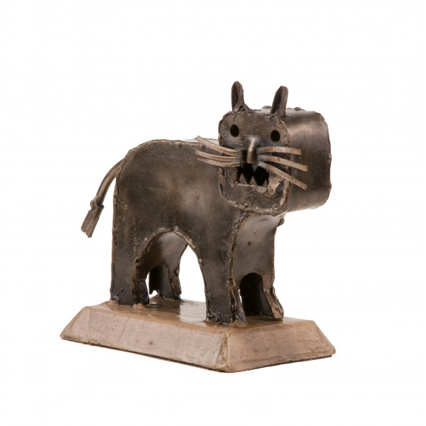Tiger Sculpture