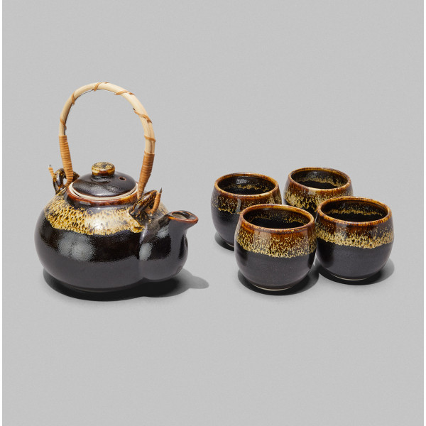 Teapot with 4 Cups