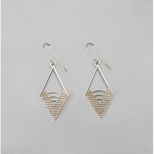 Rhombus Earrings with Textures