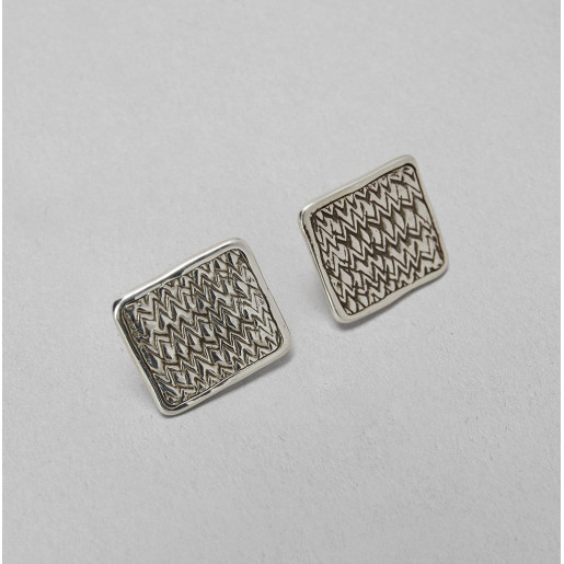 Petate Earrings Size Small