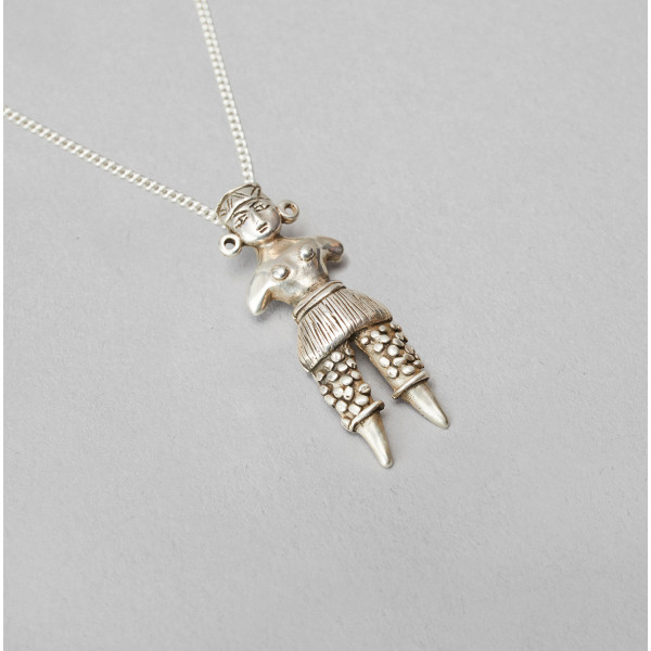 Dije chico Tlatilco con cadena